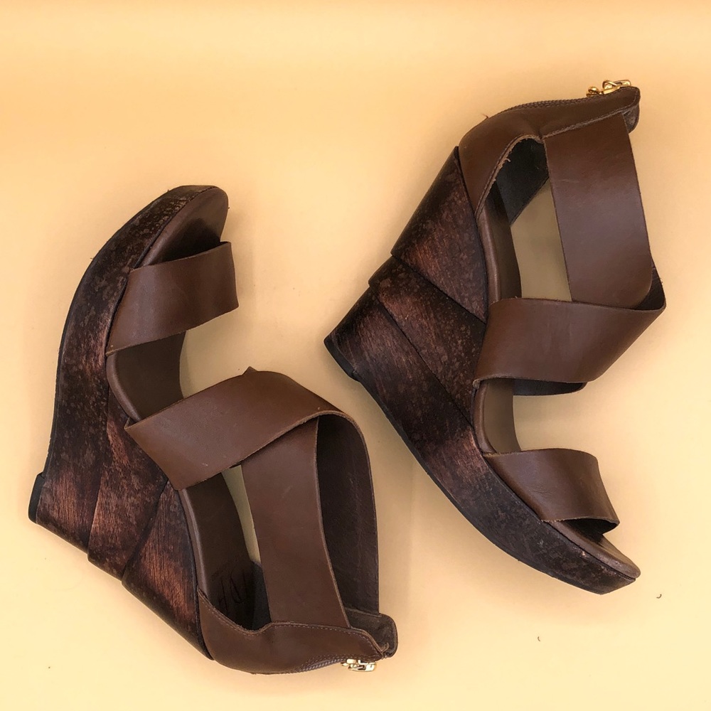 Diane von Furstenberg DVF - brown wedges (Women’s size 6.5) - Used